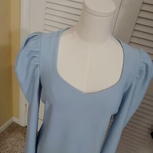 NWT Nine West Medium Long-sleeved powder blue Ruffled sleeve shoulder scoop neck